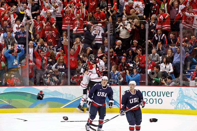 Sidney Crosby's golden goal lifts Canada in epic 2010 gold medal final