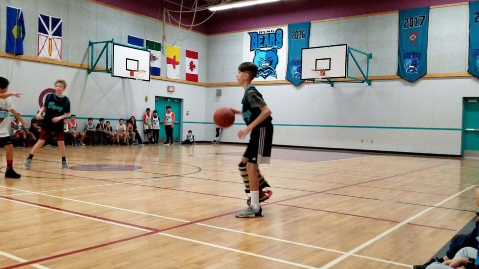Richmond kid, 12, shrugs off leg-lengthening frame_3