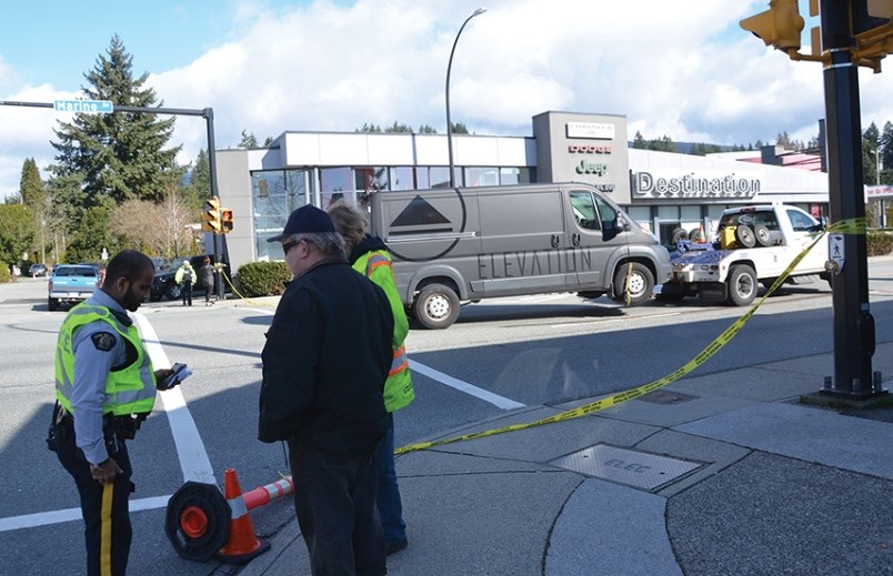 The family of a blind man who was struck while crossing the road Wednesday thanks the bystanders, em