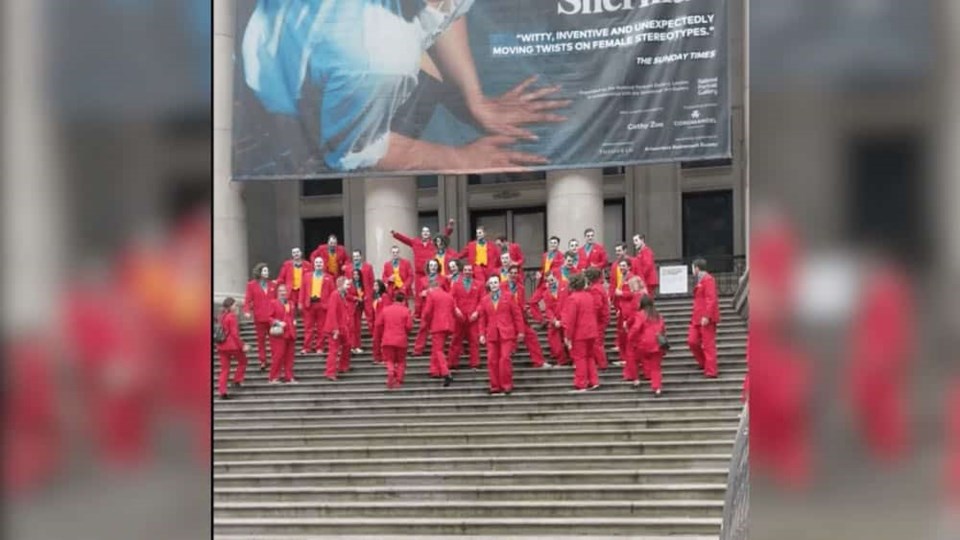 Jokers by the dozen climbed the steps of the Vancouver Art Gallery this weekend. Screengrab TheBoffo