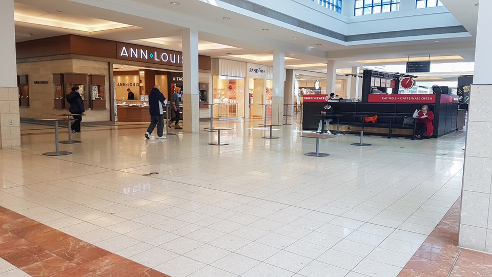 Richmond Centre turns ghost town as stores shutter during COVID-19_1