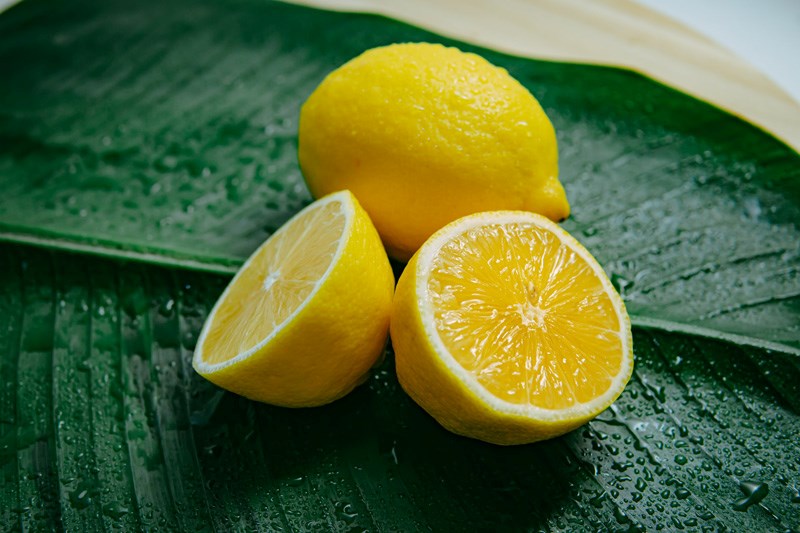 fresh lemons