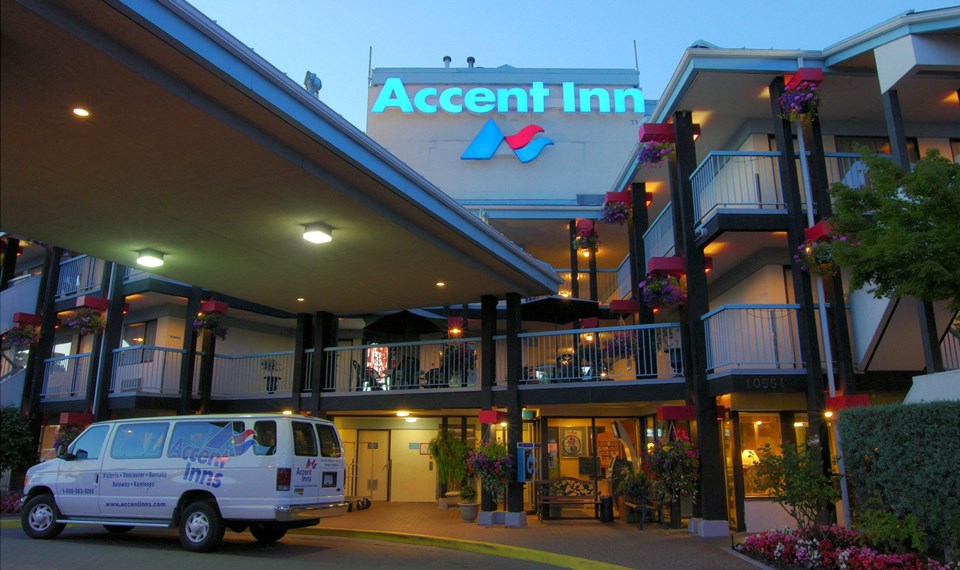 Accent Inn Richmond hotel exterior
