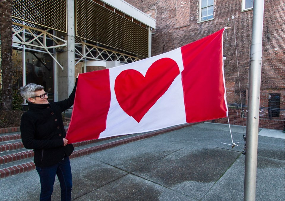 photo April 8, 2020 heart flag at city hall