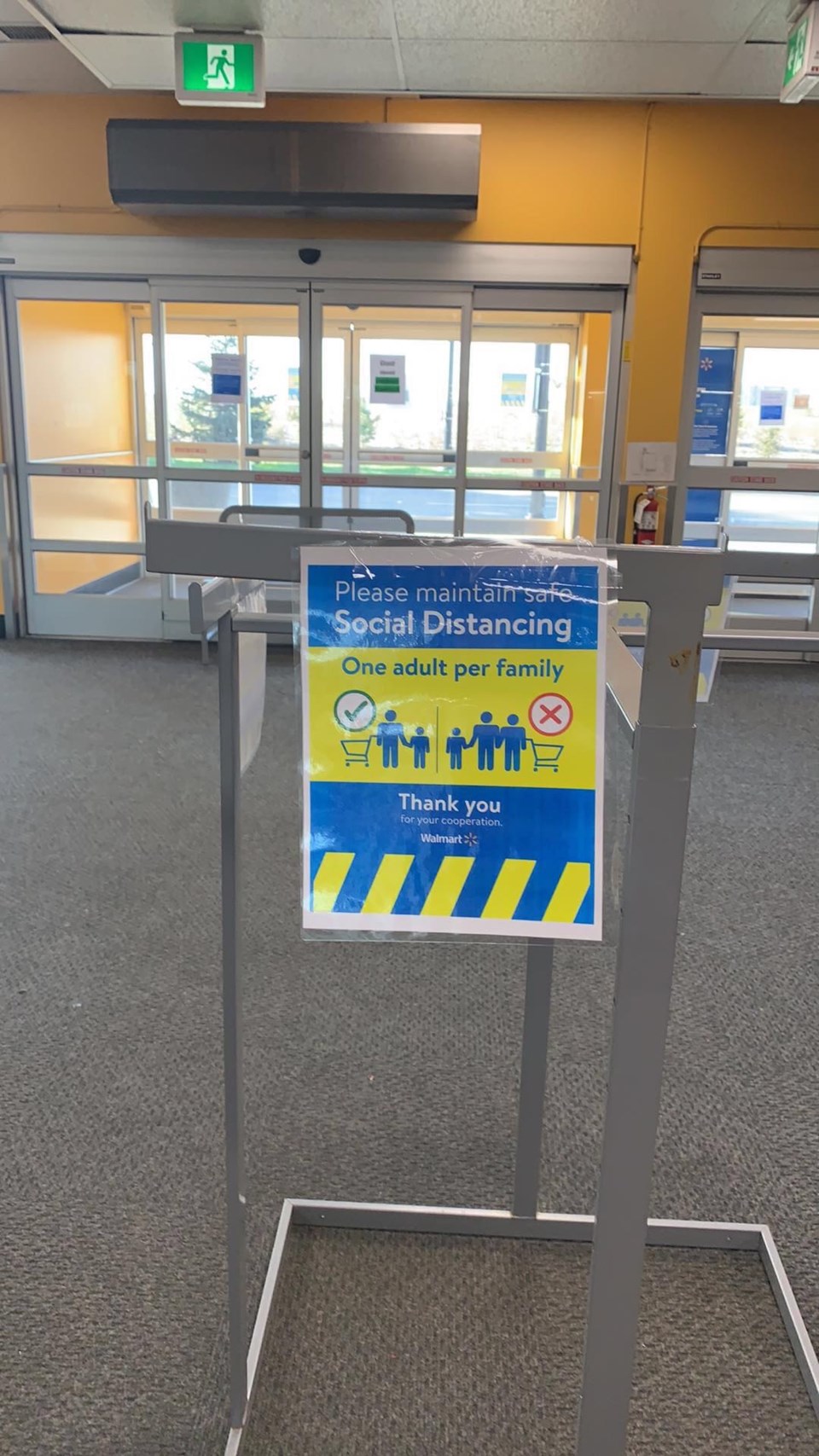 Supermarket chains are changing policies to comply with social-distancing_0