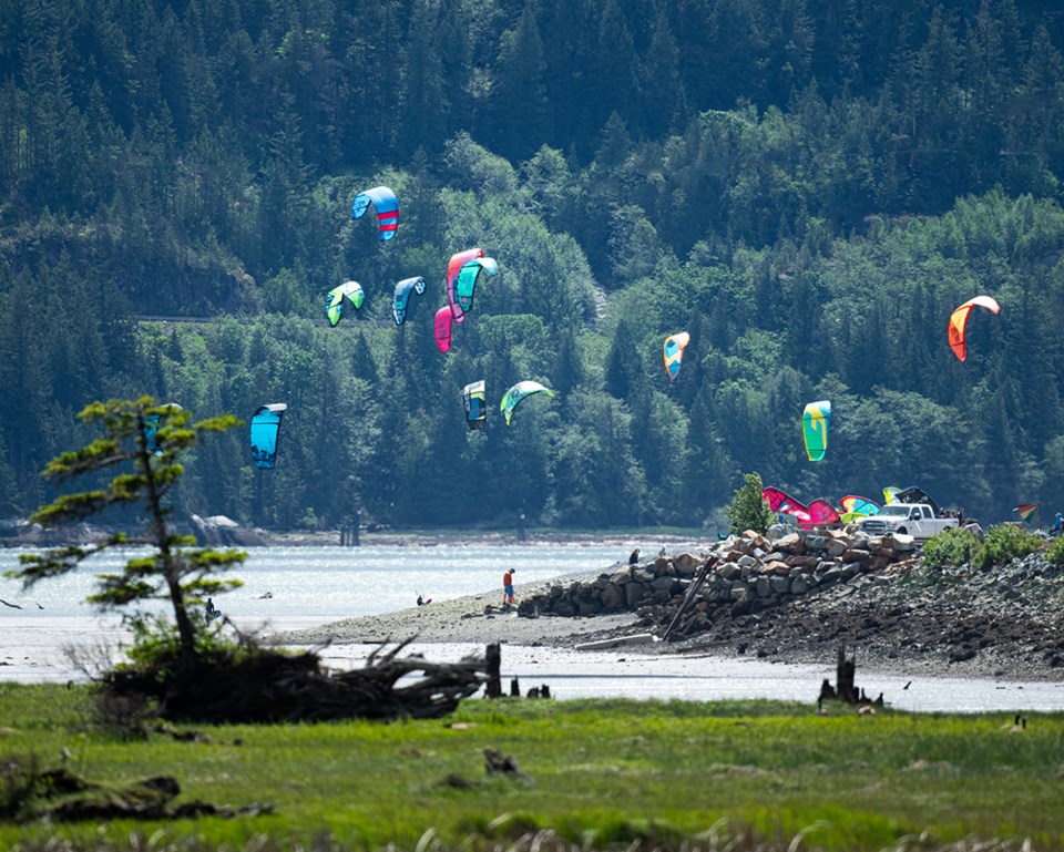 kiters in Squamish