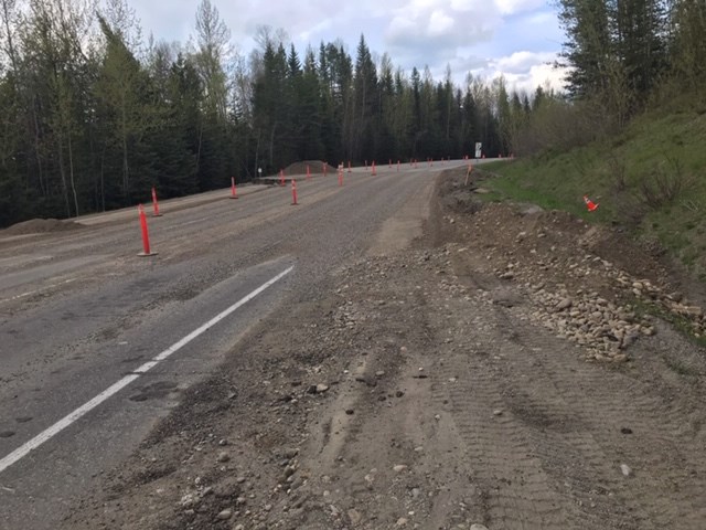 The speed limit has been lowered on Highway 97 just north of the Cottonwood Bridge, north of Quesnel, where a tension crack has emerged.