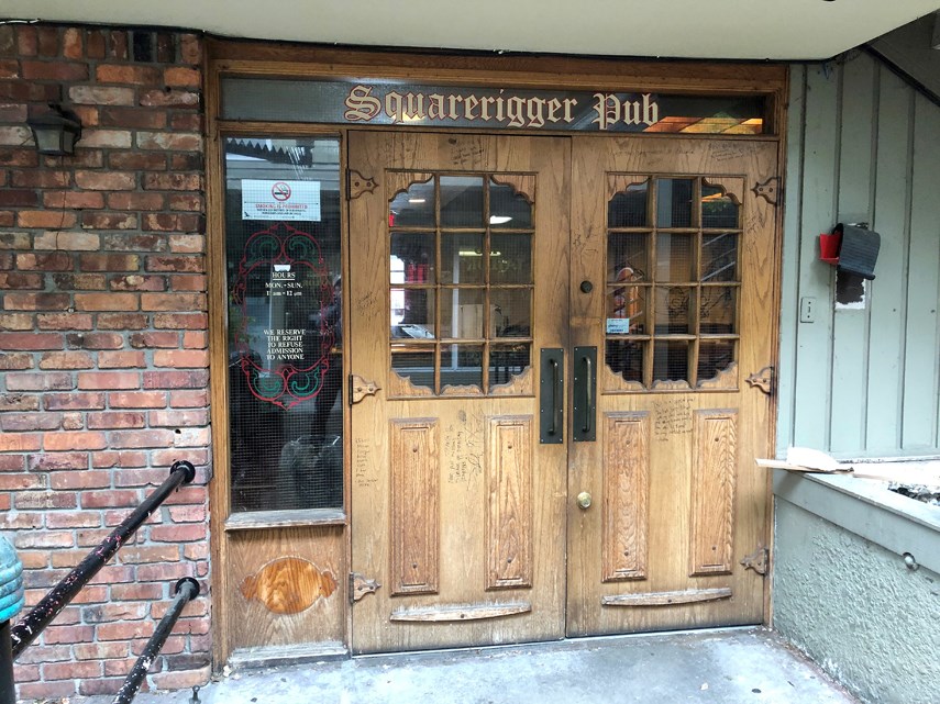 NORTH SHORE SHAKEDOWN: It's closing time at West Vancouver's only 'dive bar'_4