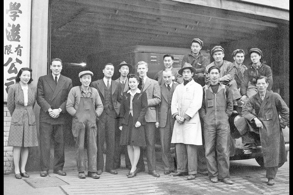 Employees of the H.Y. Louie Company in Vancouver circa 1944.