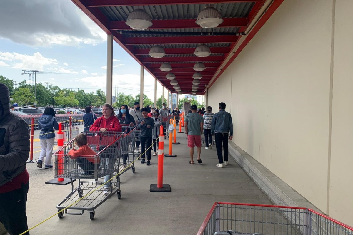 Richmond Costco now customers wear face masks Richmond News