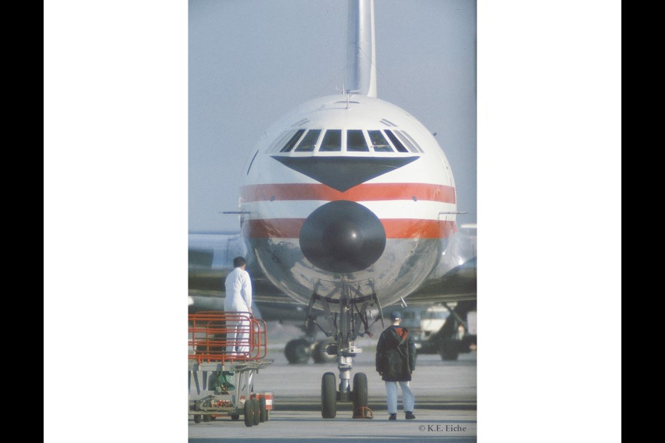 Bristol Britannia, frontal view. Photo: © K.E. Eiche