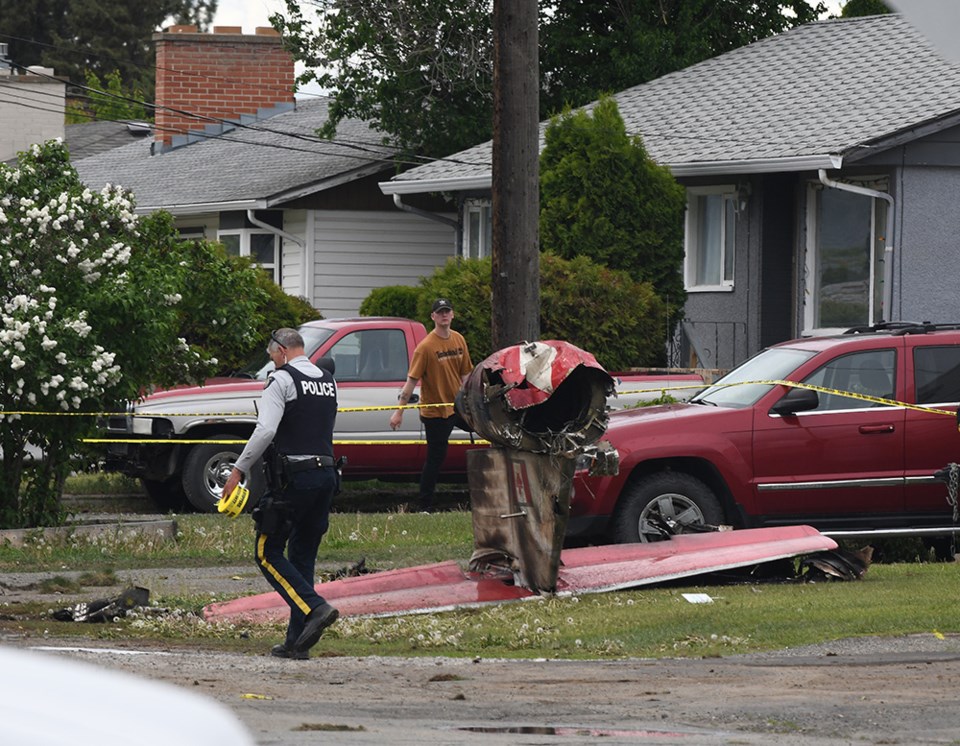 Snowbirds crash