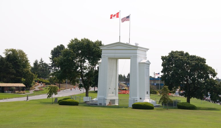 Peace Arch border crossing