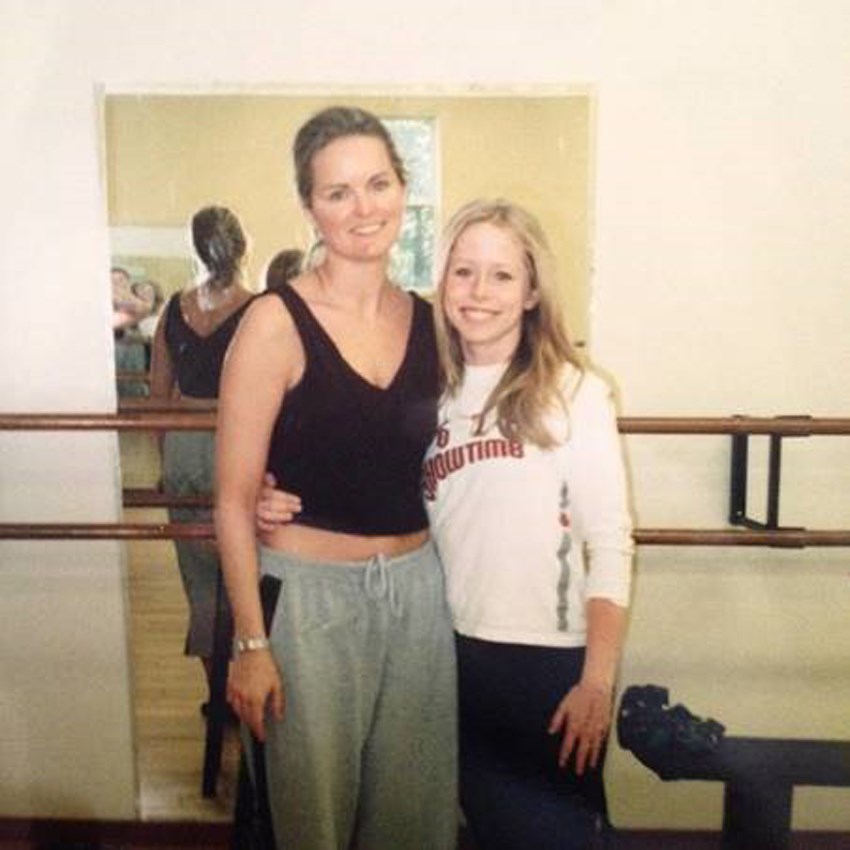 Former students take over dance school in memory of beloved teacher_2