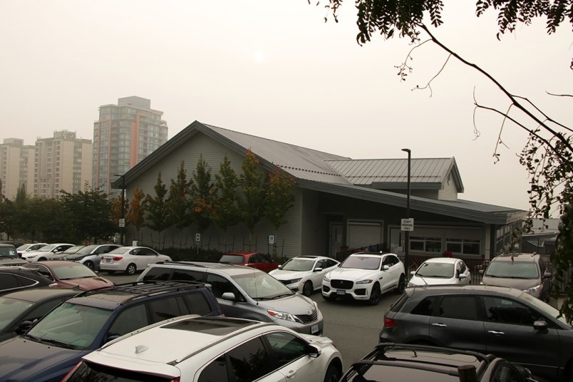 Qayqayt Elementary school, air quality, New Westminster