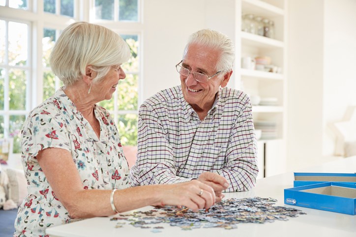 Seniors-Jigsaw-puzzle-monkeybusinessimages-Getty