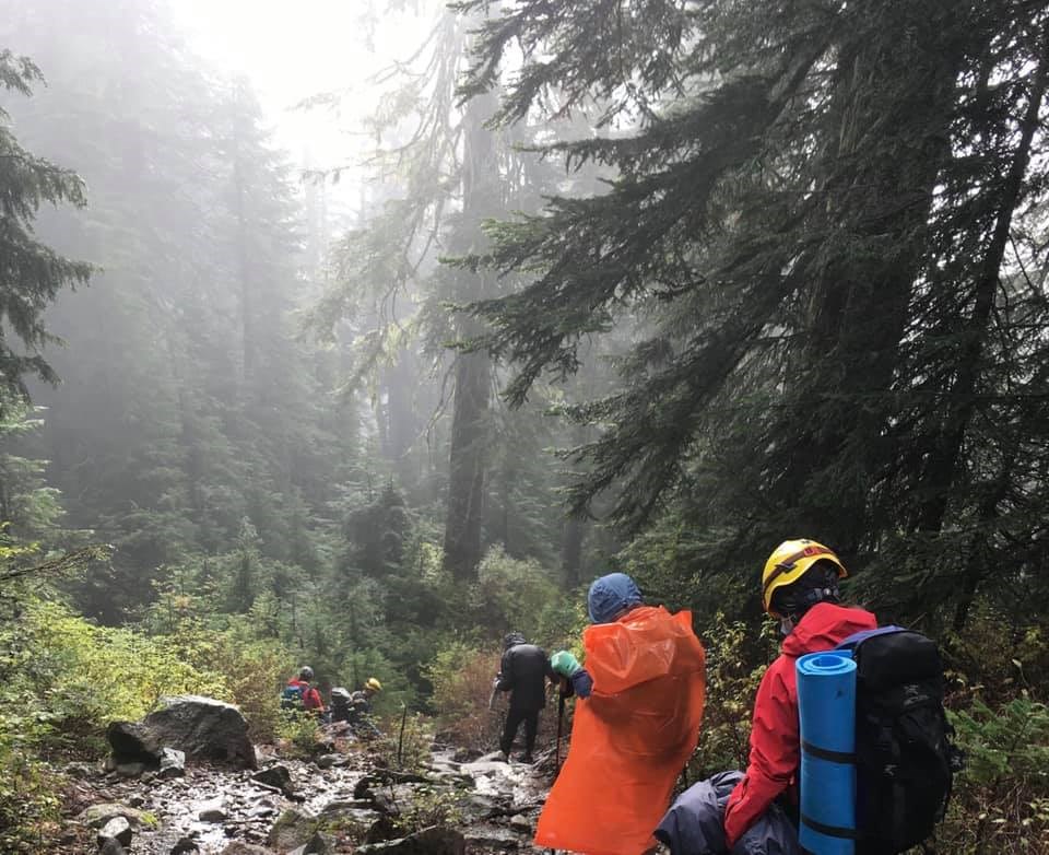 Rescue hikers grouse mountain oct 17