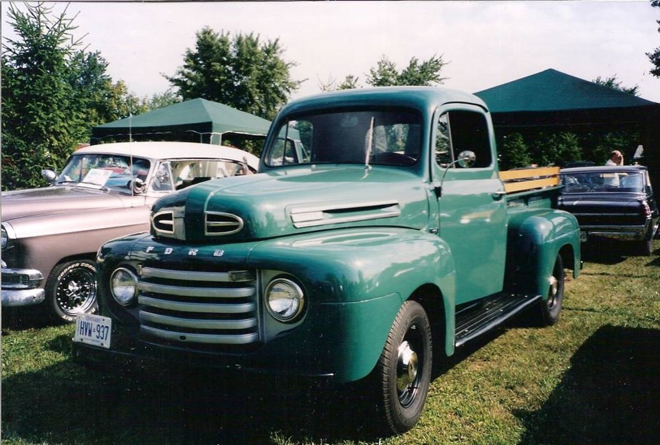 TC_52519_web_Ford-F-1-Pickup-1948.jpg