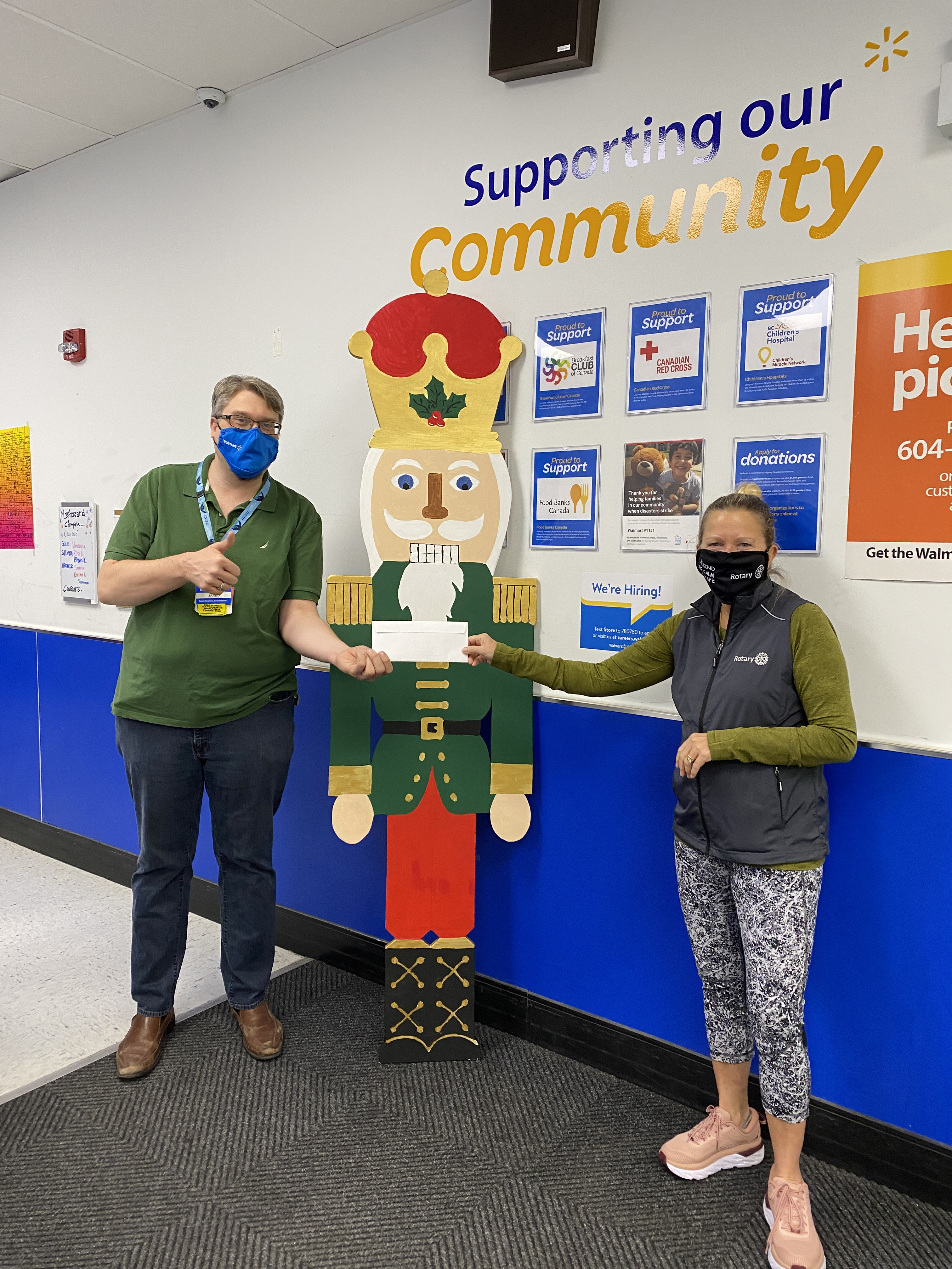 Tsawwassen Walmart lends Rotary a helping hand - Delta Optimist