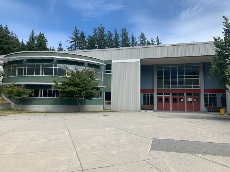 Don Ross Middle