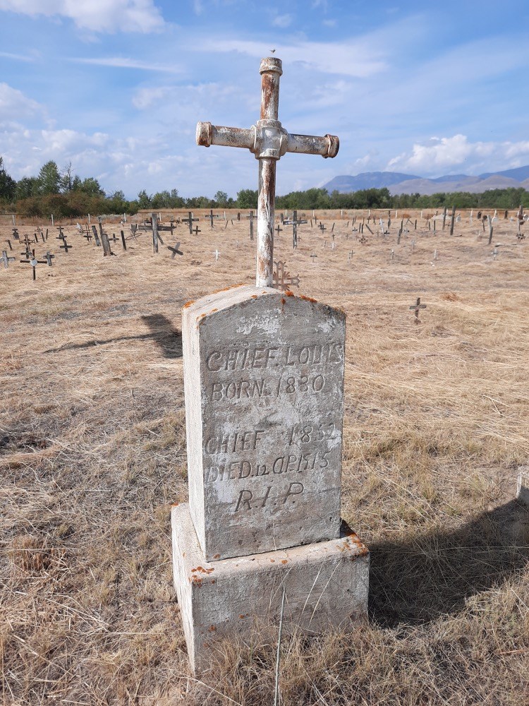 Chief Louis grave history cemeteries