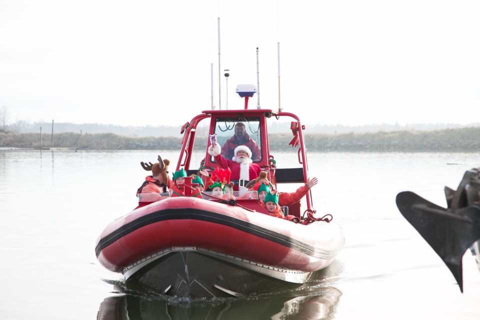 Steveston Santa boat