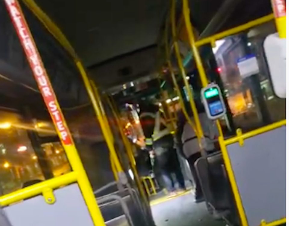 bus driver yells at unmasked customer