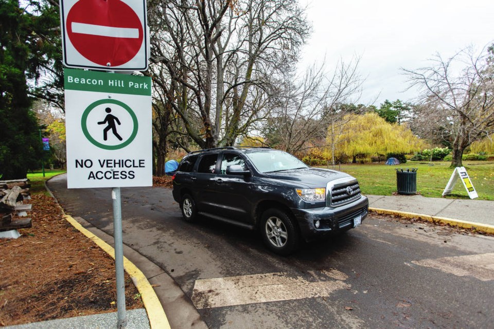 A vehicle enters Circle Drive in Beacon Hill Park. Council closed some of Beacon Hill Parks roads last May to provide more room for pedestrians, allowing them to practise physical distancing during the COVID-19 pandemic. DARREN STONE, TIMES COLONIST