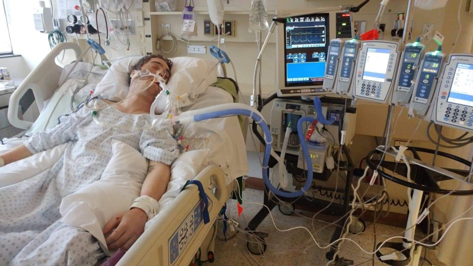 Squamish man grateful to be alive after being electrocuted last year_0