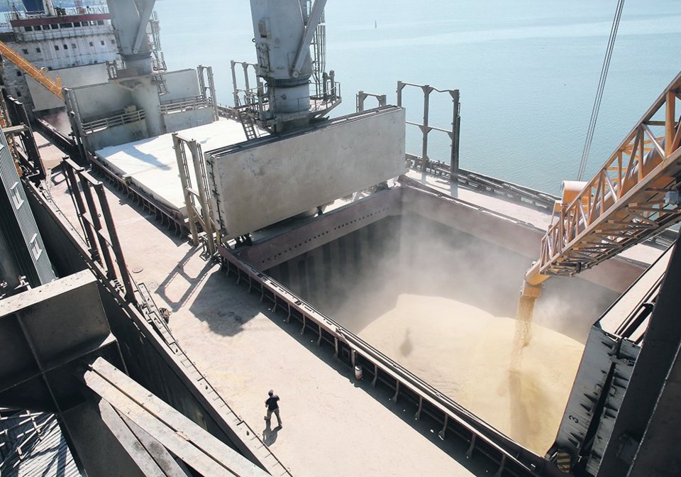 Grain exports meet global demand. | Western Producer