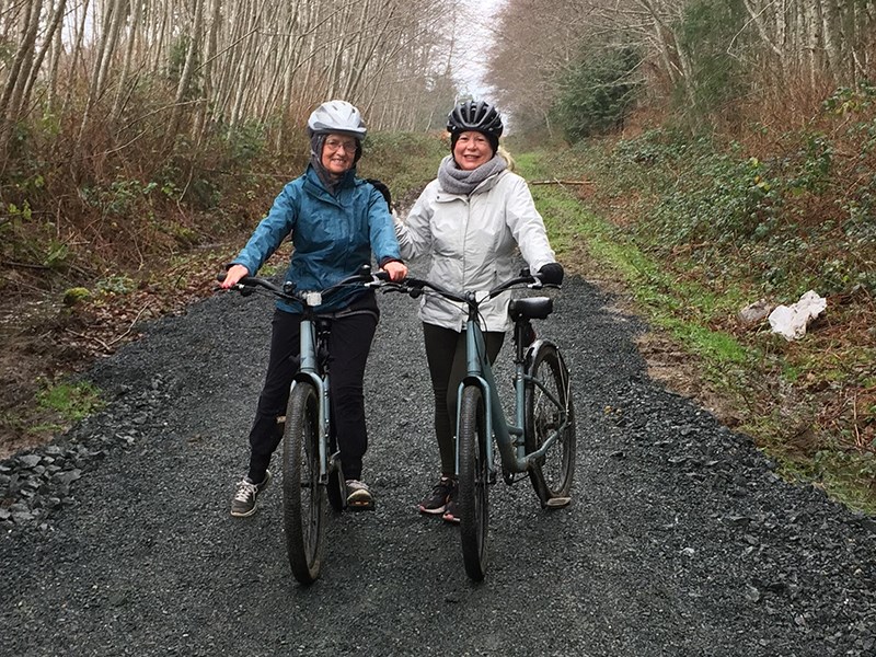 Joan Barszczewski [left] and Jenny Milne Powell River