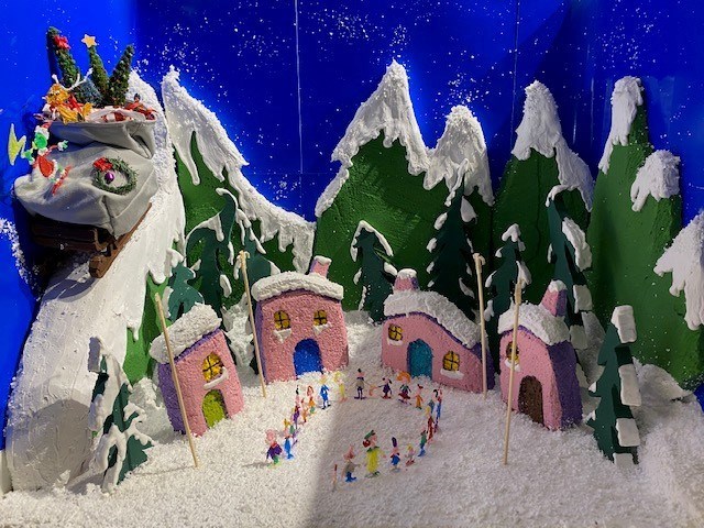 The Grinch Whole Stole Christmas, done in miniature by North Vancouver's Melanie Lane. Melanie Lane