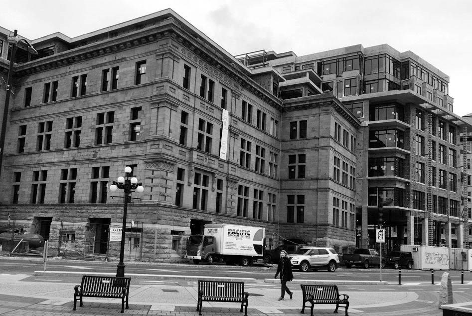The former Dominion Customs House addition to the Post Office (1914) is now ­incorporated in the Customs House condominium ­project at Wharf and Government. COURTESY MARTIN SEGGER
