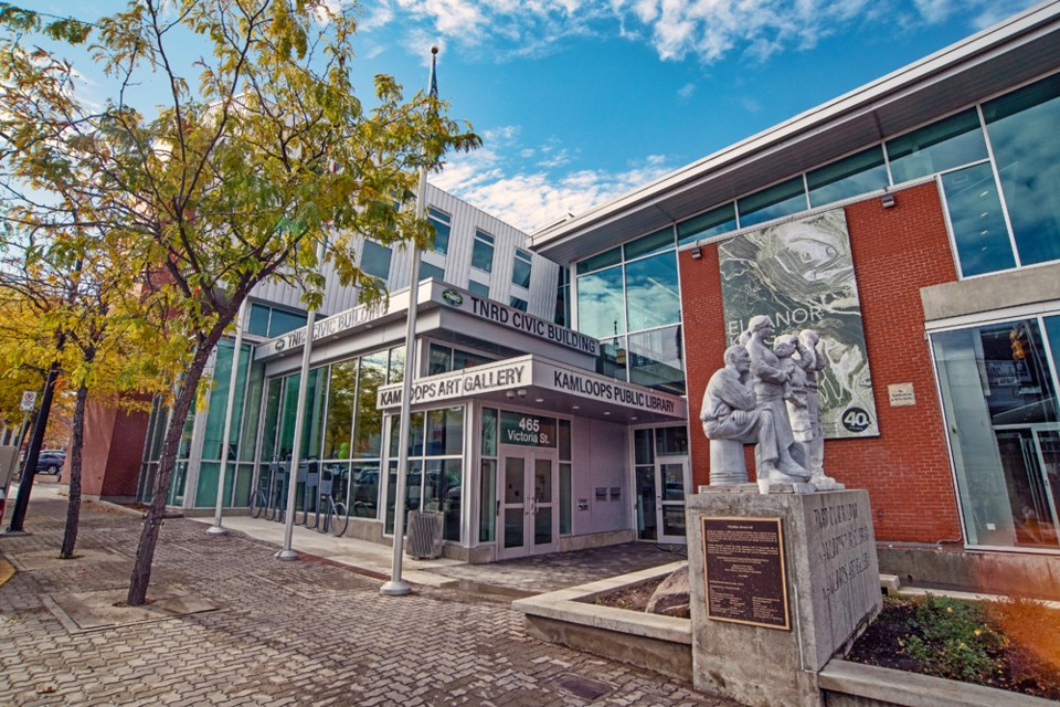 The headquarters of the Thompson-Nicola Regional District are in the TNRD Building in downtown Kamloops, at Victoria Street and Fifth Avenue.