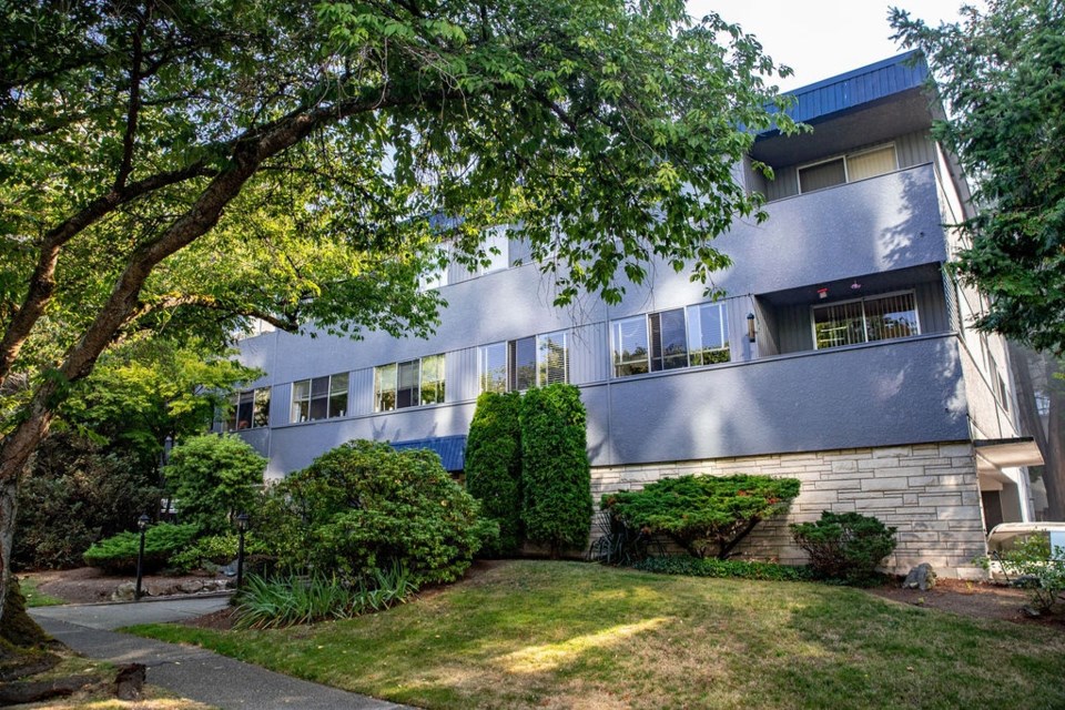 Kerrisdale 18-suite rental building sold in January 2021 for $7 million. | Cushman & Wakefield