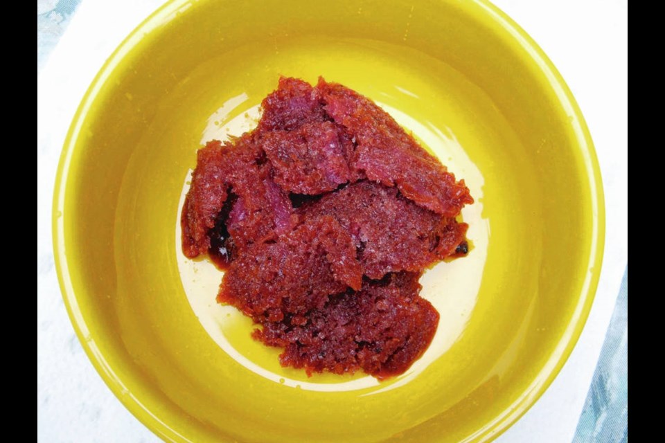 This frozen fruit sauce can be used also as jam or kept frozen as a sorbet. Helen Chesnut