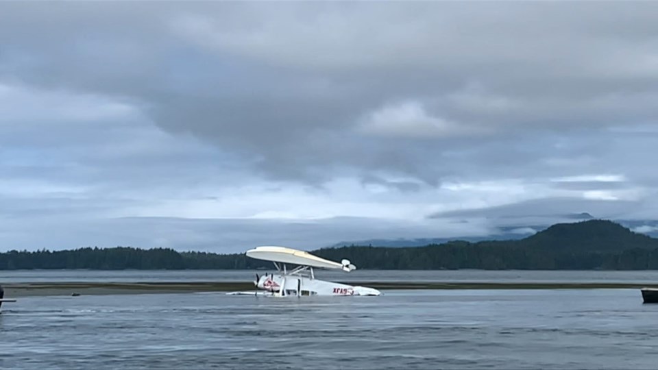 float plane crash
