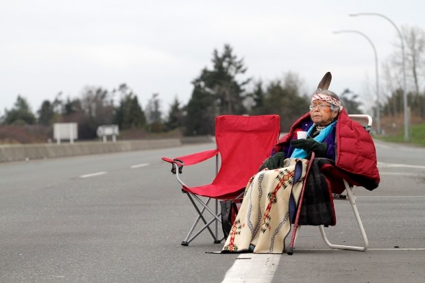 Idle No More protest on Patricia Bay Highway