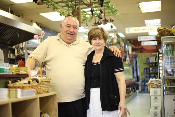 Mike Georgiopoulos and his wife Georgia
