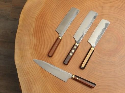 knives