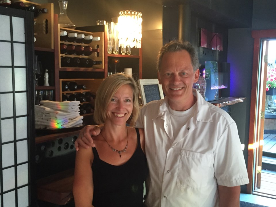 bistro 694