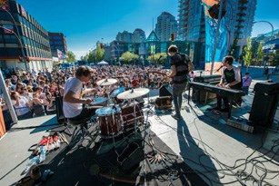 Uptown LIve 2012 - Hyack