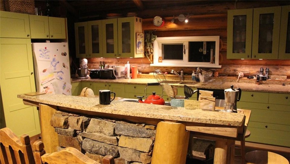 0713 REAL ESTATE Jewel Creek Farm