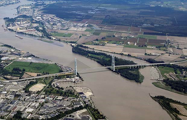 The proposed Massey Bridge crossing the Fraser River's south arm