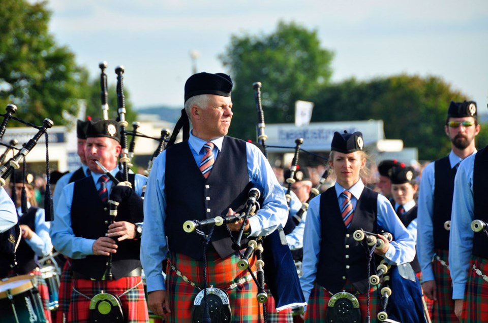 Terry Lee, SFU Pipe Band