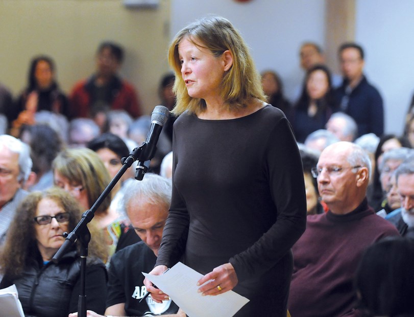 British Properties resident Elizabeth Seaton speaks against the three proposed cell towers to be sited in West Vancouver at Wednesday night’s town hall meeting held at the West Vancouver Seniors Activity Centre.