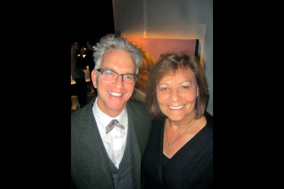 Ross Penhall’s painting fetched one of the night’s top bids for Lucille Pacey’s Splash soiree. Proceeds from the art auction support visual and performing arts program for children. and youth.
