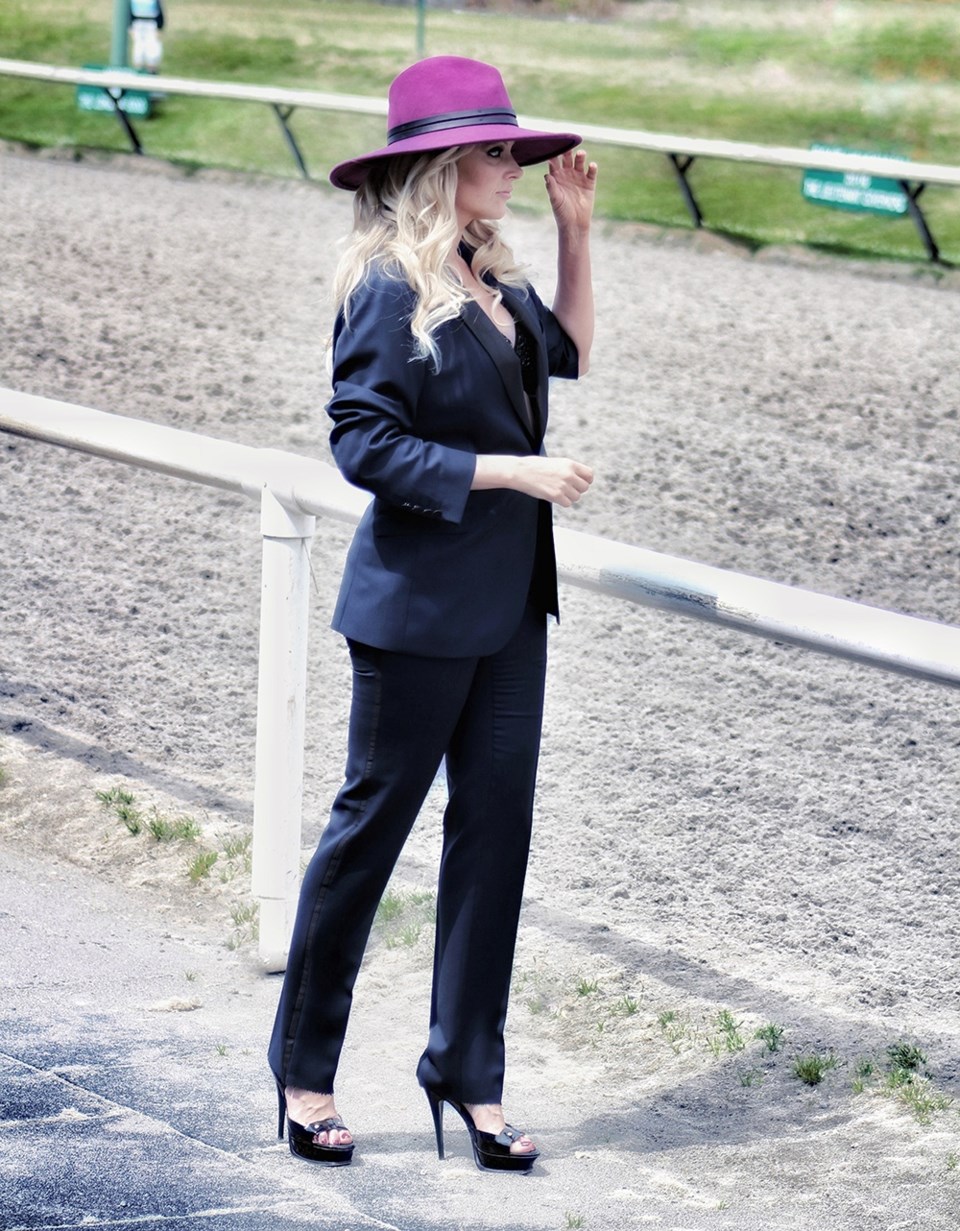 Style File 0714