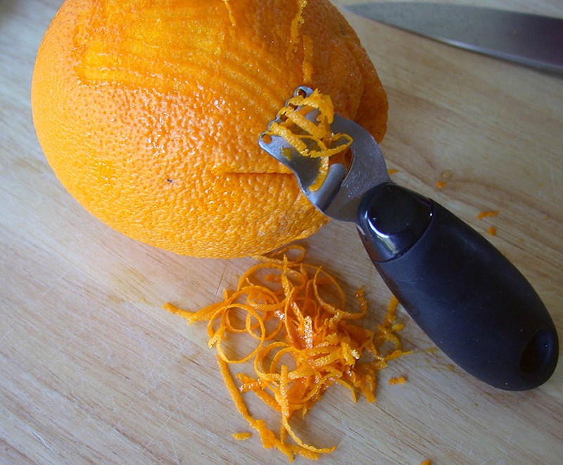 Lemon zester