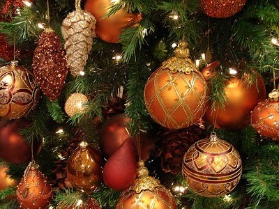 christmas-decorations-baubles.jpg